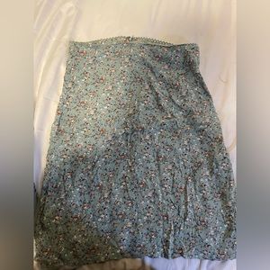 Flowy green long skirt